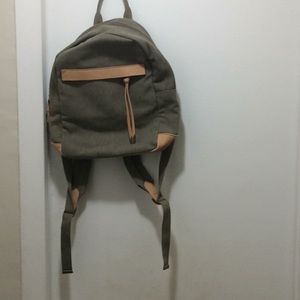 universal thread mini backpack